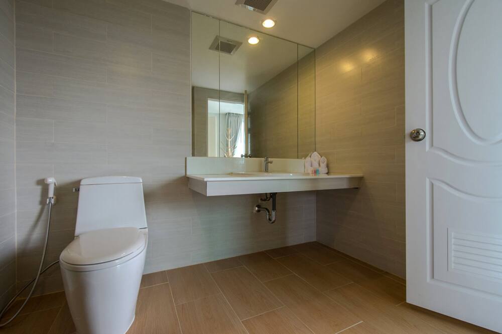 プラチュワップ グランド ホテル 写真