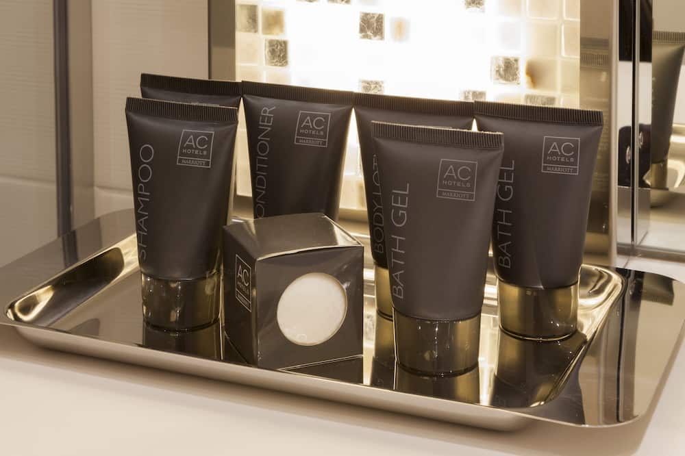 AC ホテル パリ ポルト マイヨ 写真