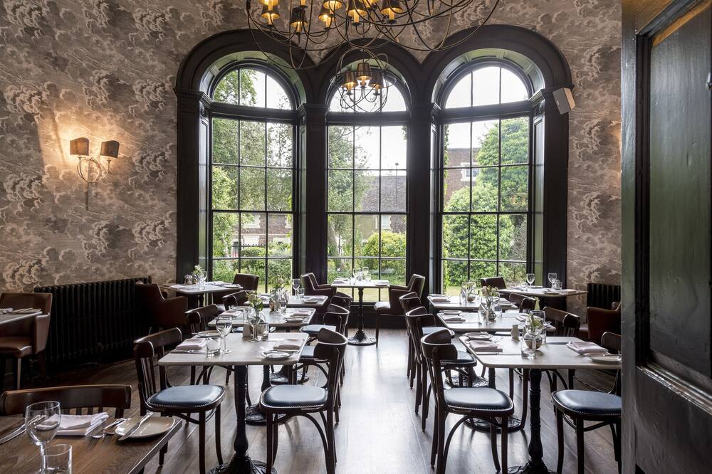 The Churchill Hotel 写真