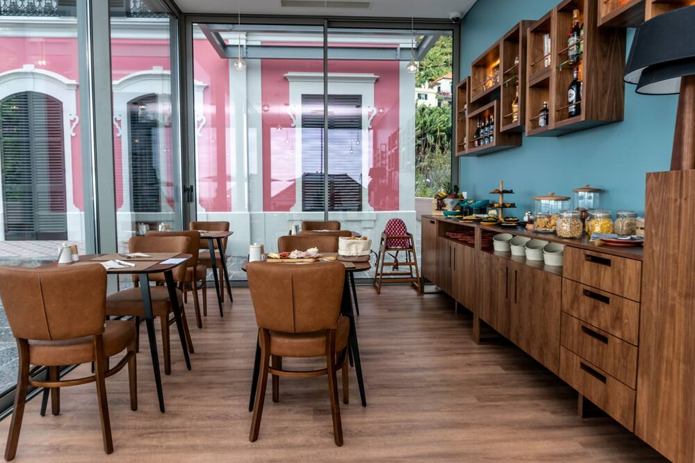 1905 ジノズ パレス 写真