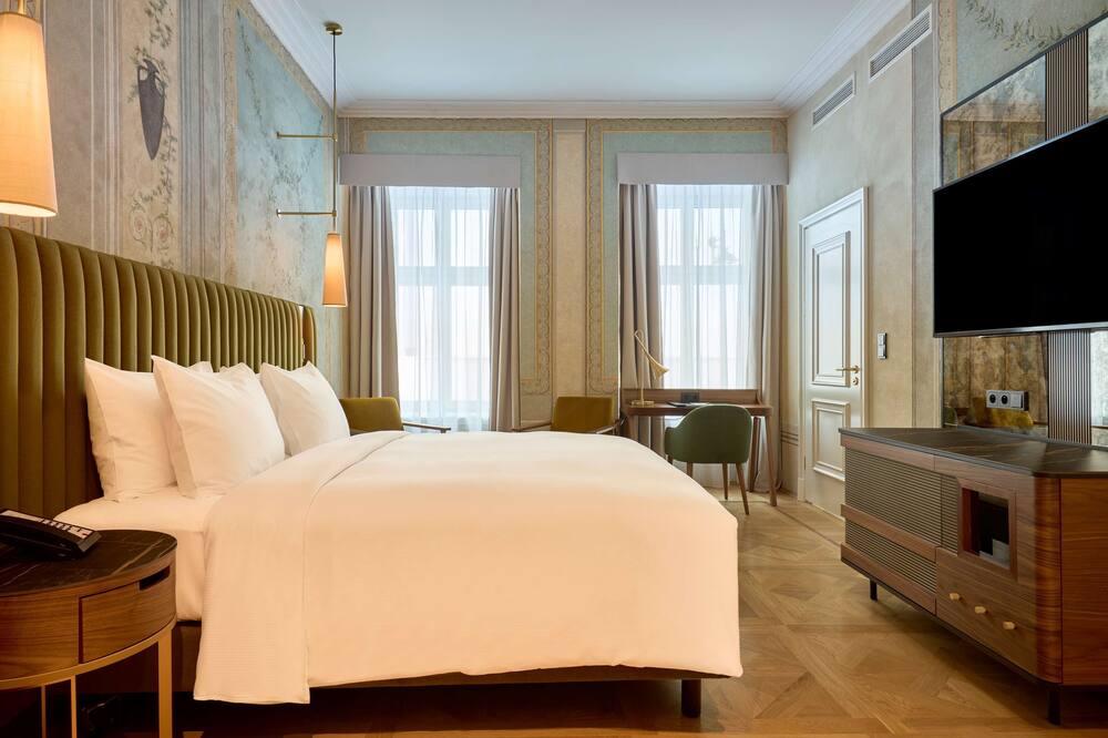 ホテル サスキ クラクフ キュリオ コレクション バイ ヒルトン 写真