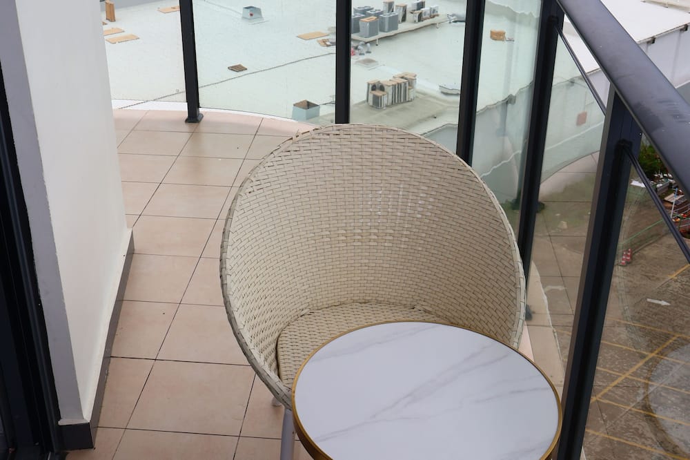 ナラギ ホテル 写真