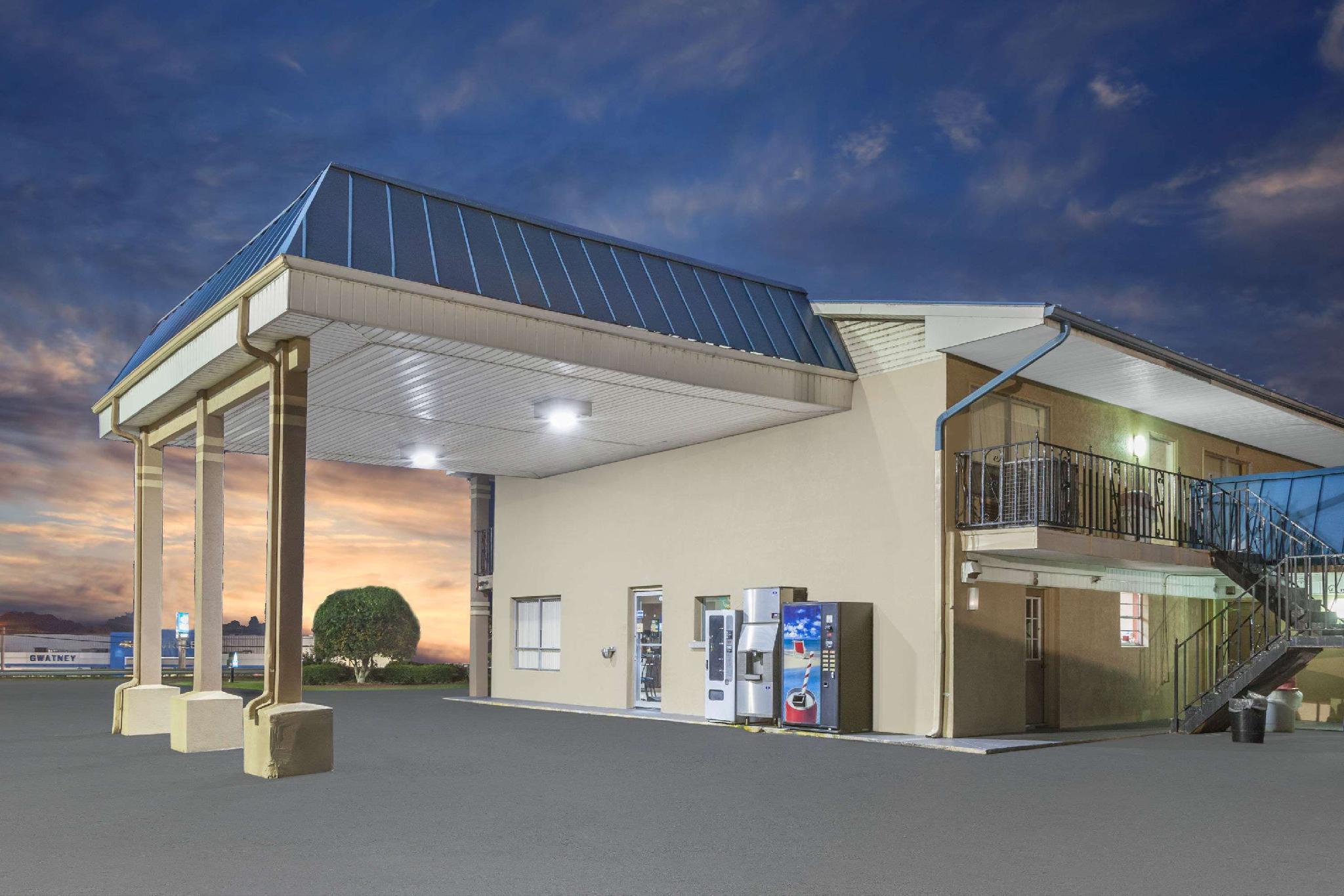 デイズ イン バイ ウィンダム ジャクソンビル 写真