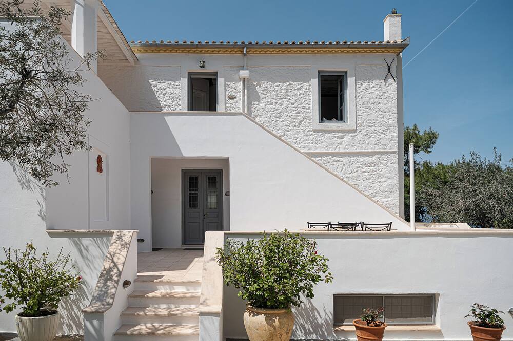 Bellevalia Hydra Seaside Retreat in Plakes, Hydra 写真