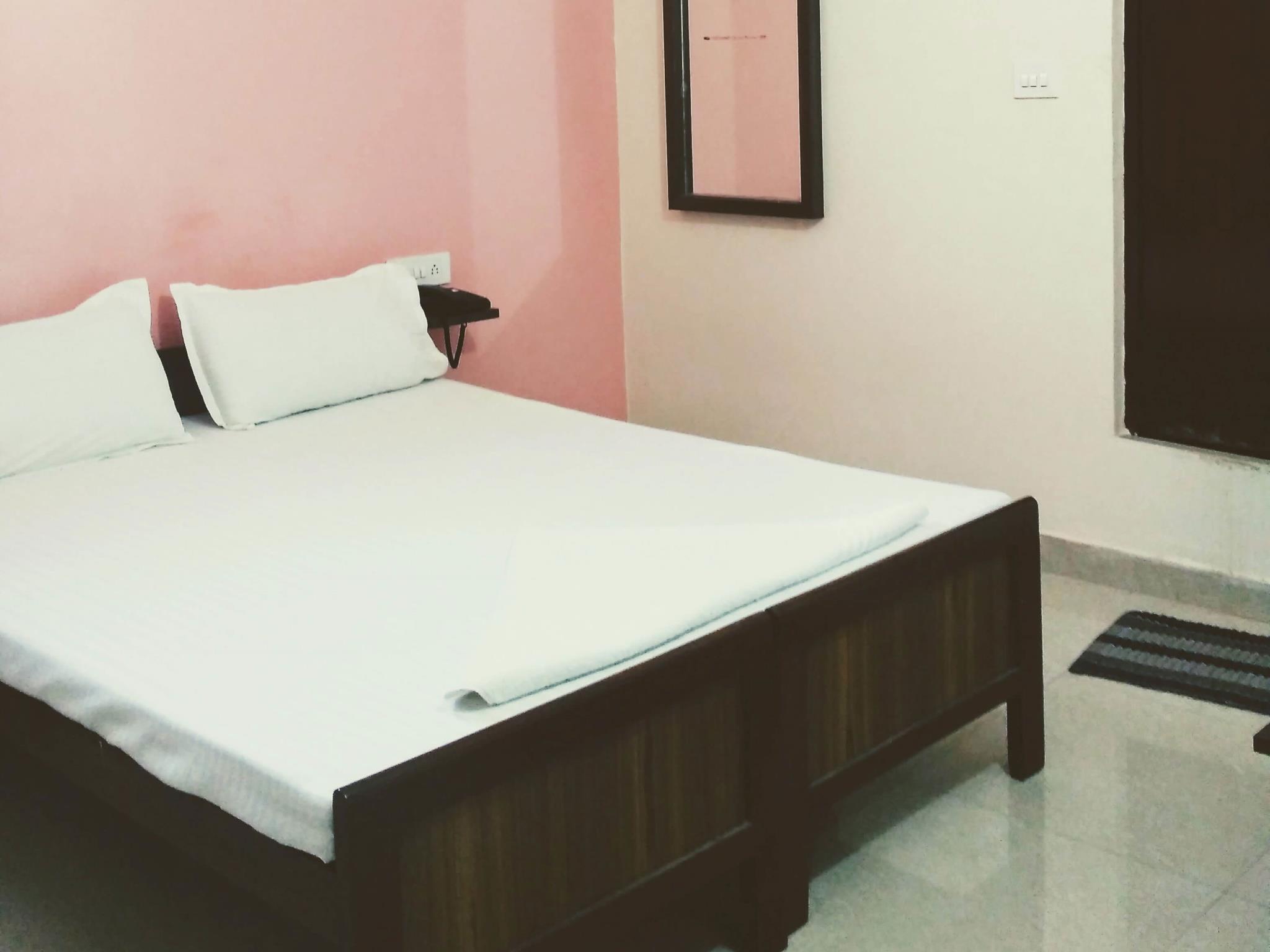 ホテル ウトゥサヴ レジデンシー 写真