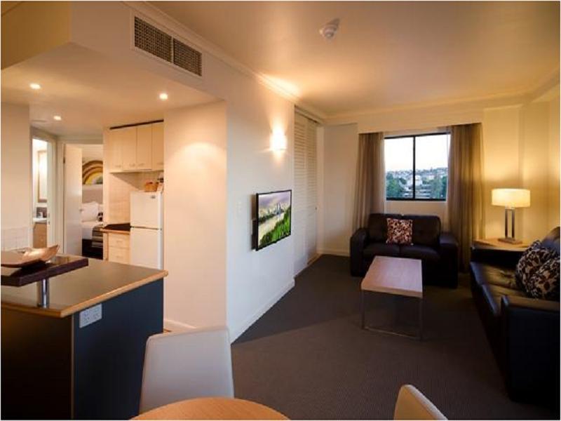 セントラル コスモ アパートメンツ 写真