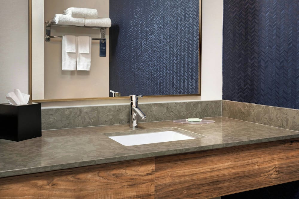 フェアフィールド イン & スイーツ バイ マリオット ウッドブリッジ 写真