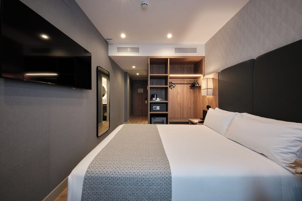 カタロニア ラ マキニスタ 写真