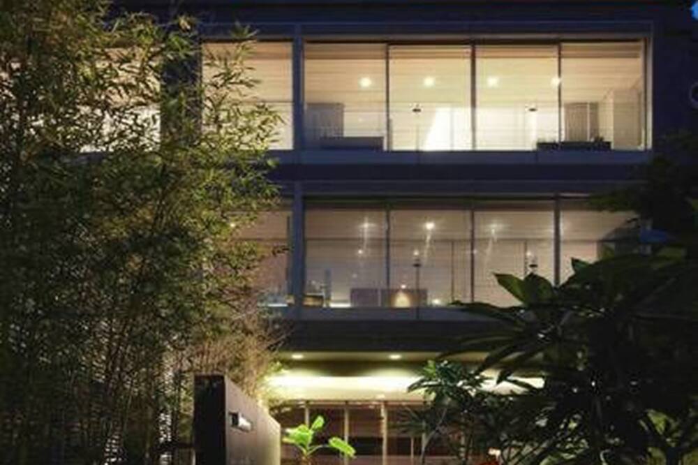 ホテル ダブル ワン 写真