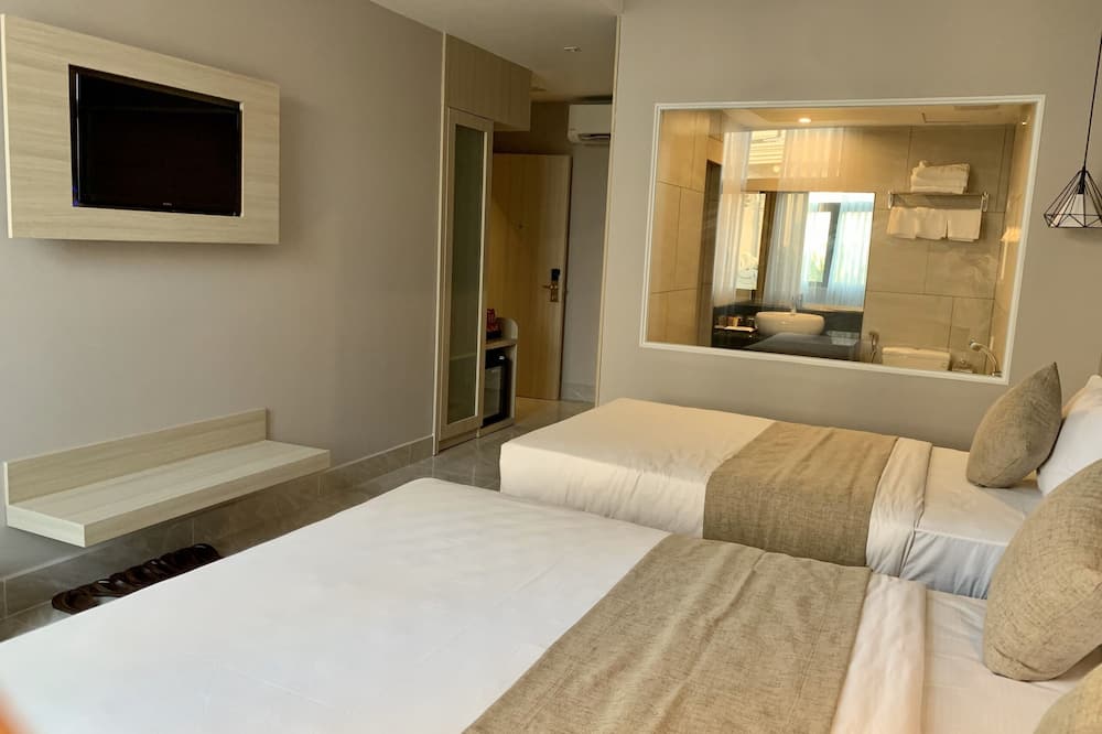 ホリデイ 2 ホテル 写真