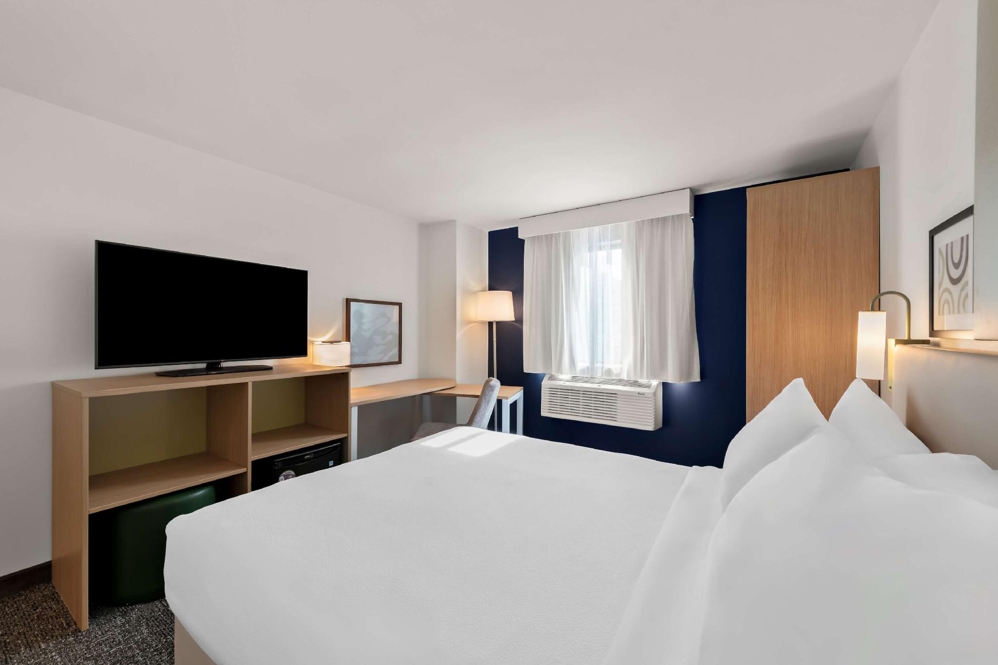 Spark by Hilton Norfolk 写真