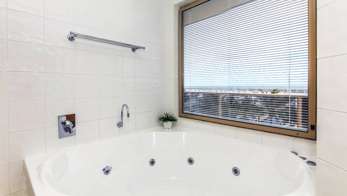 マントラ マッケイ 写真