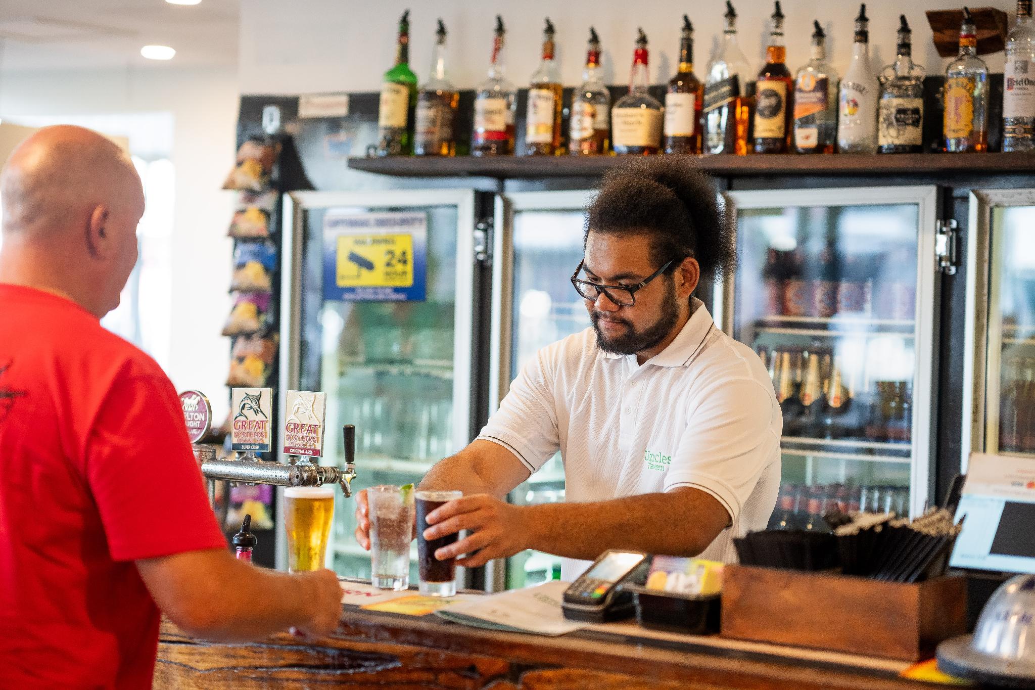 ディプロマット ホテル アリス スプリングス 写真