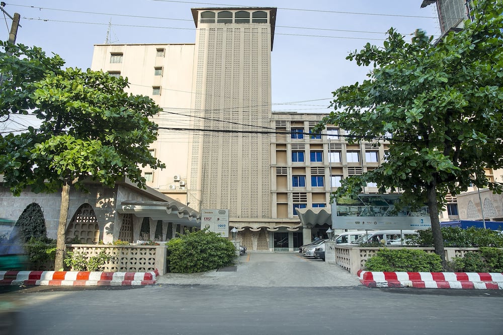 Hotel Agrabad 写真