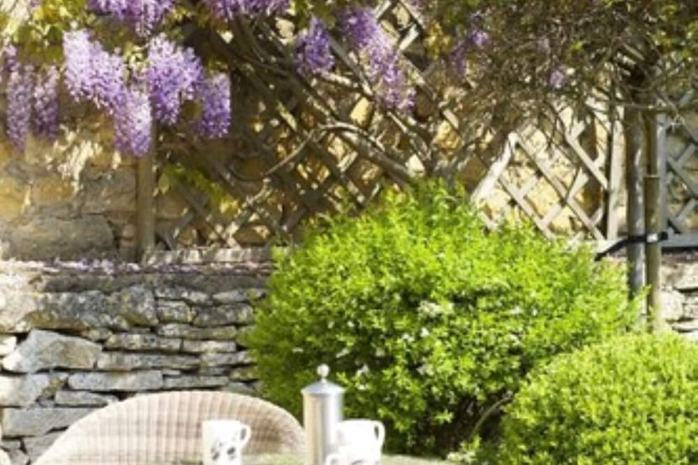 ザ ブロードウェイ ホテル 写真