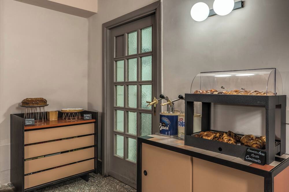 マディソン ホテル 写真