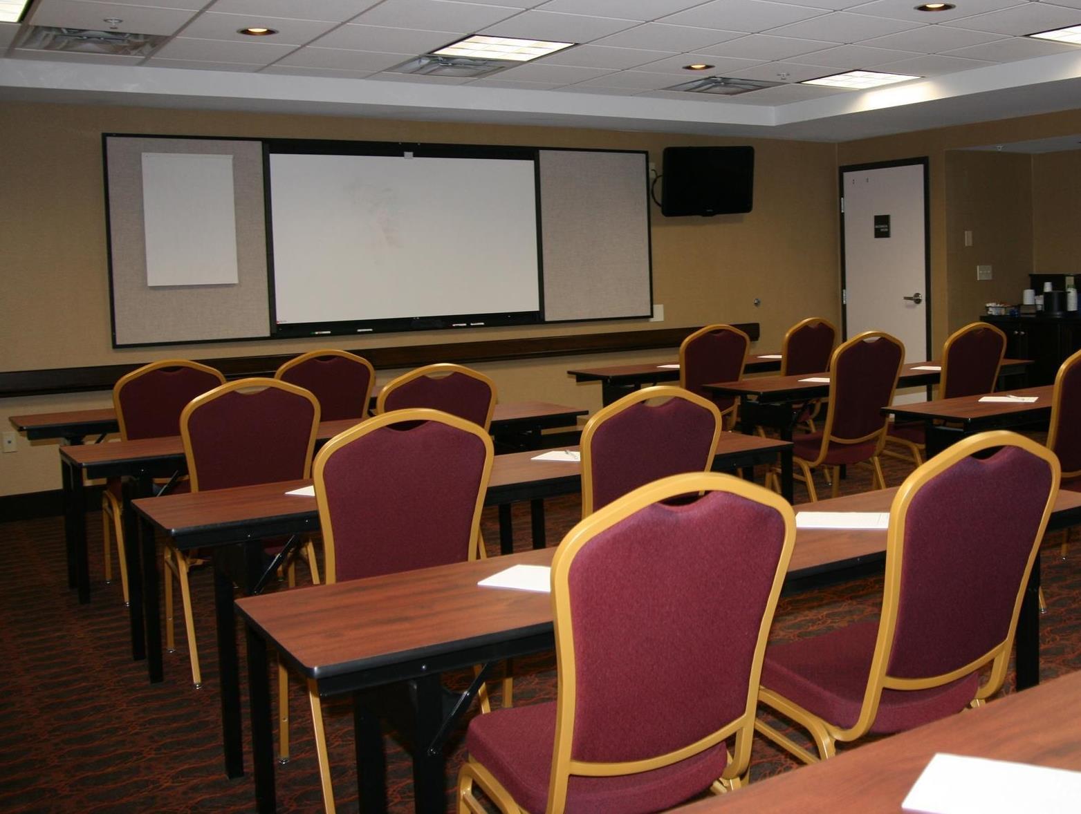 Hampton Inn & Suites Peru 写真