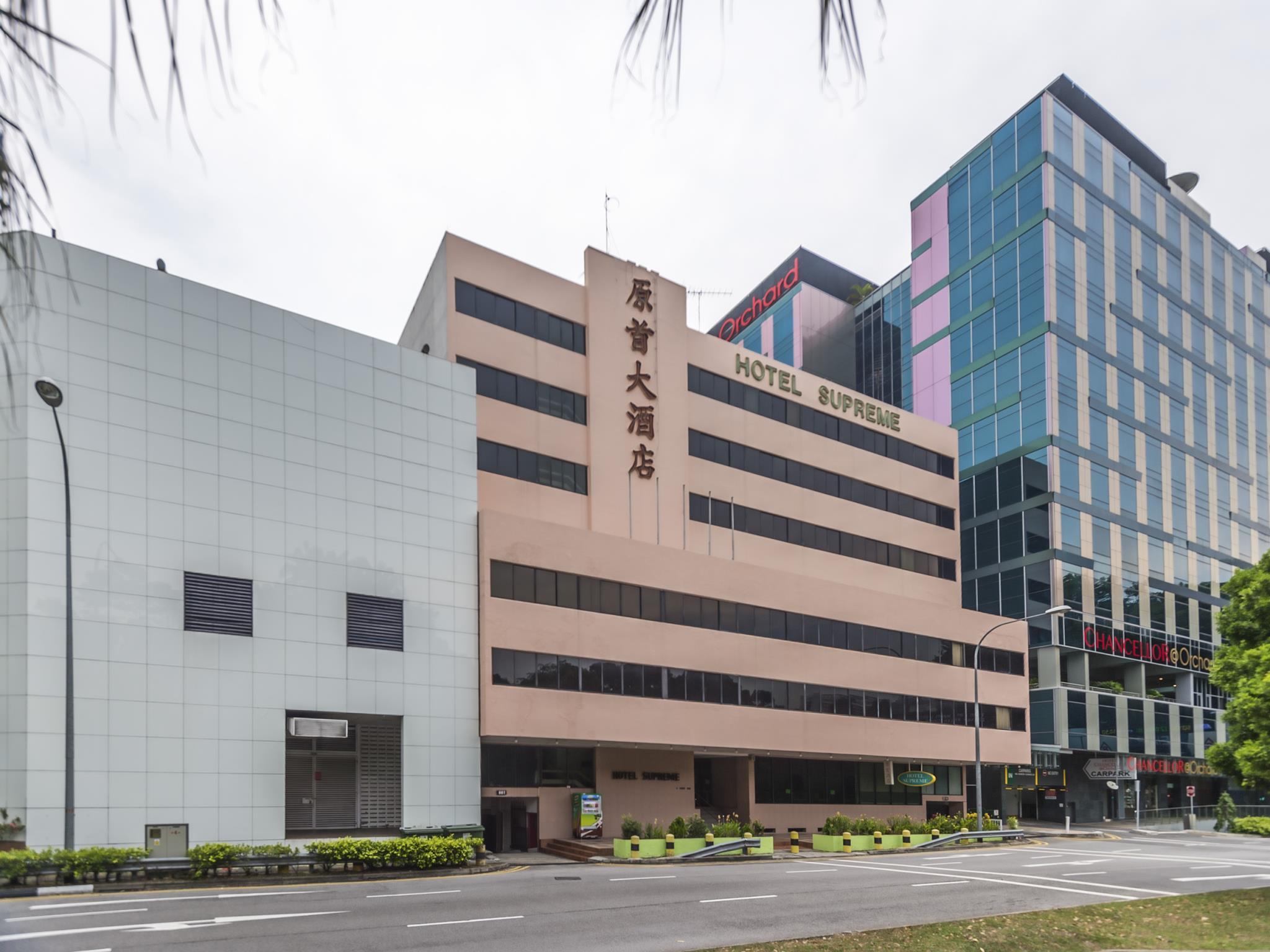 ホテル シュープリーム 写真