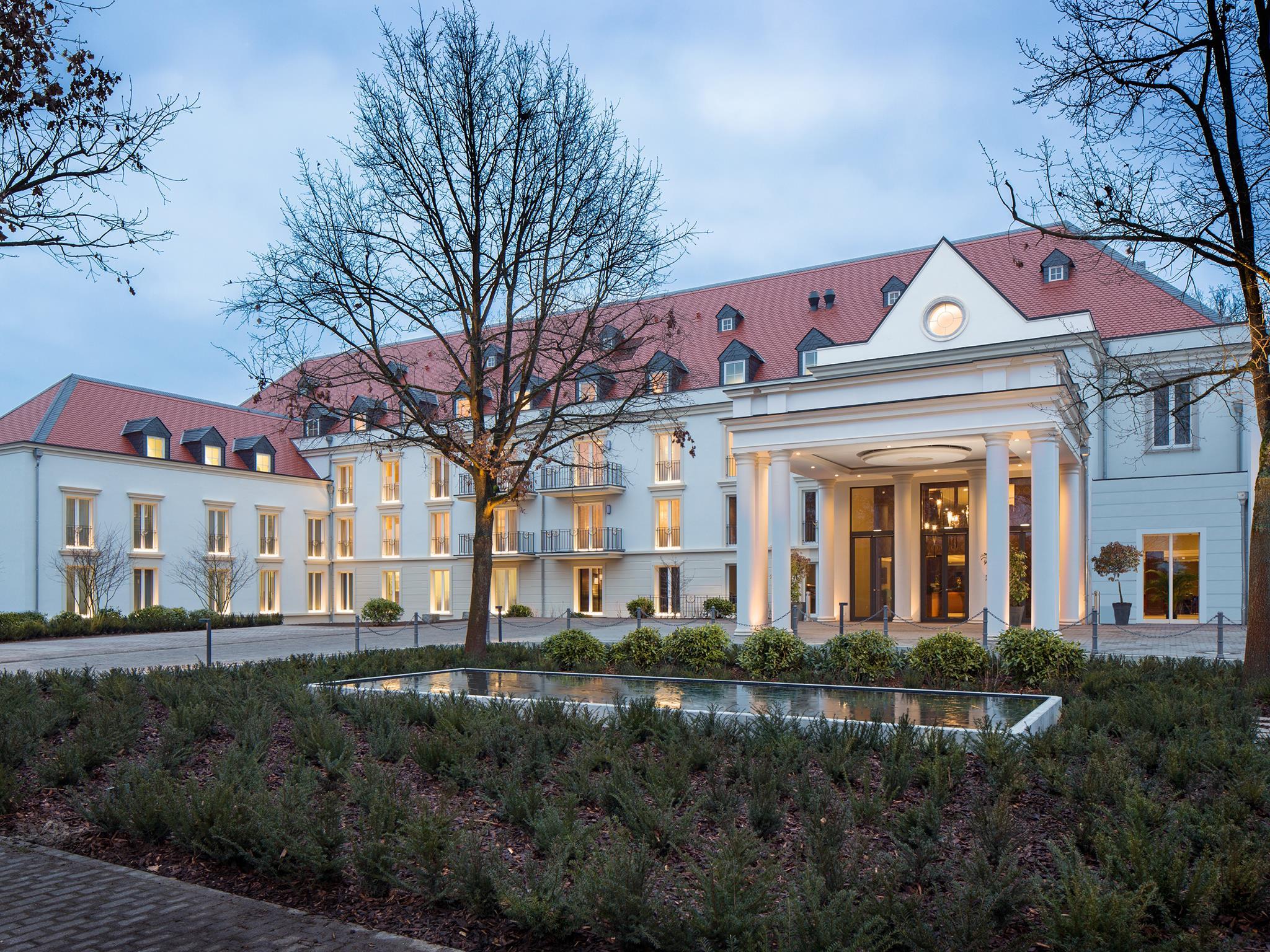 ヒルトン フランクフルト グラーヴェンブルッフ 写真