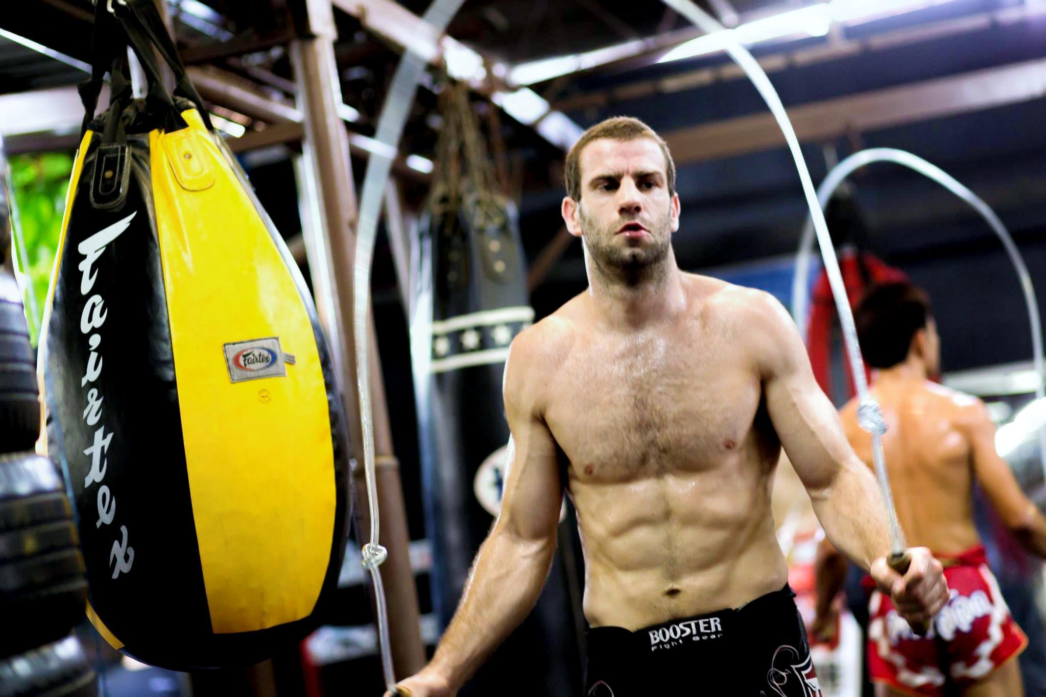 アット115バイロンポマンション 写真