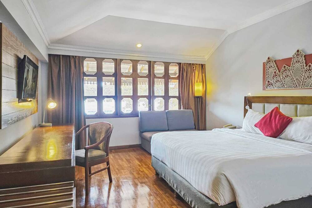 モノポリ オテル ブキティンギ 写真