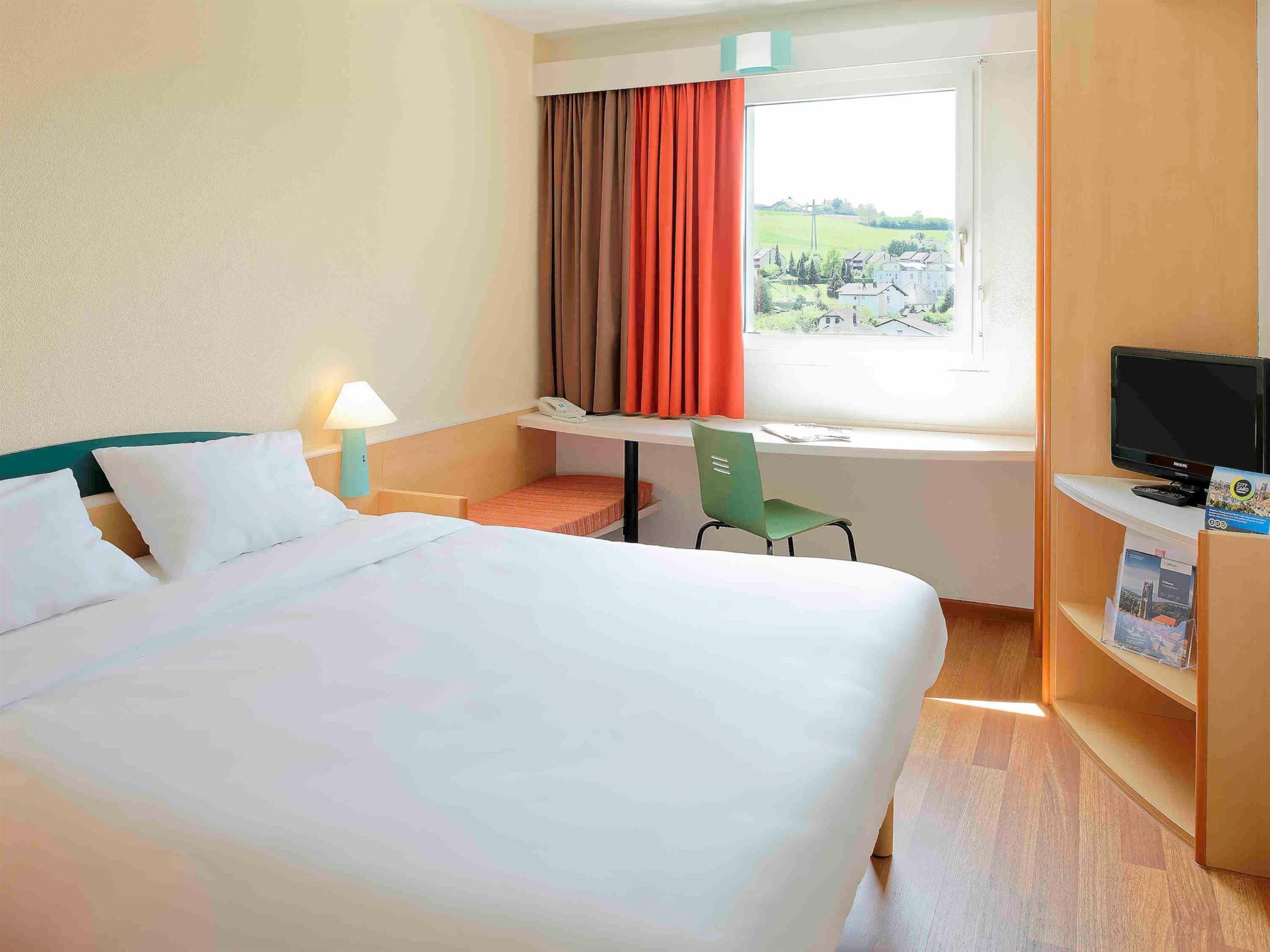 イビス フリブール 写真