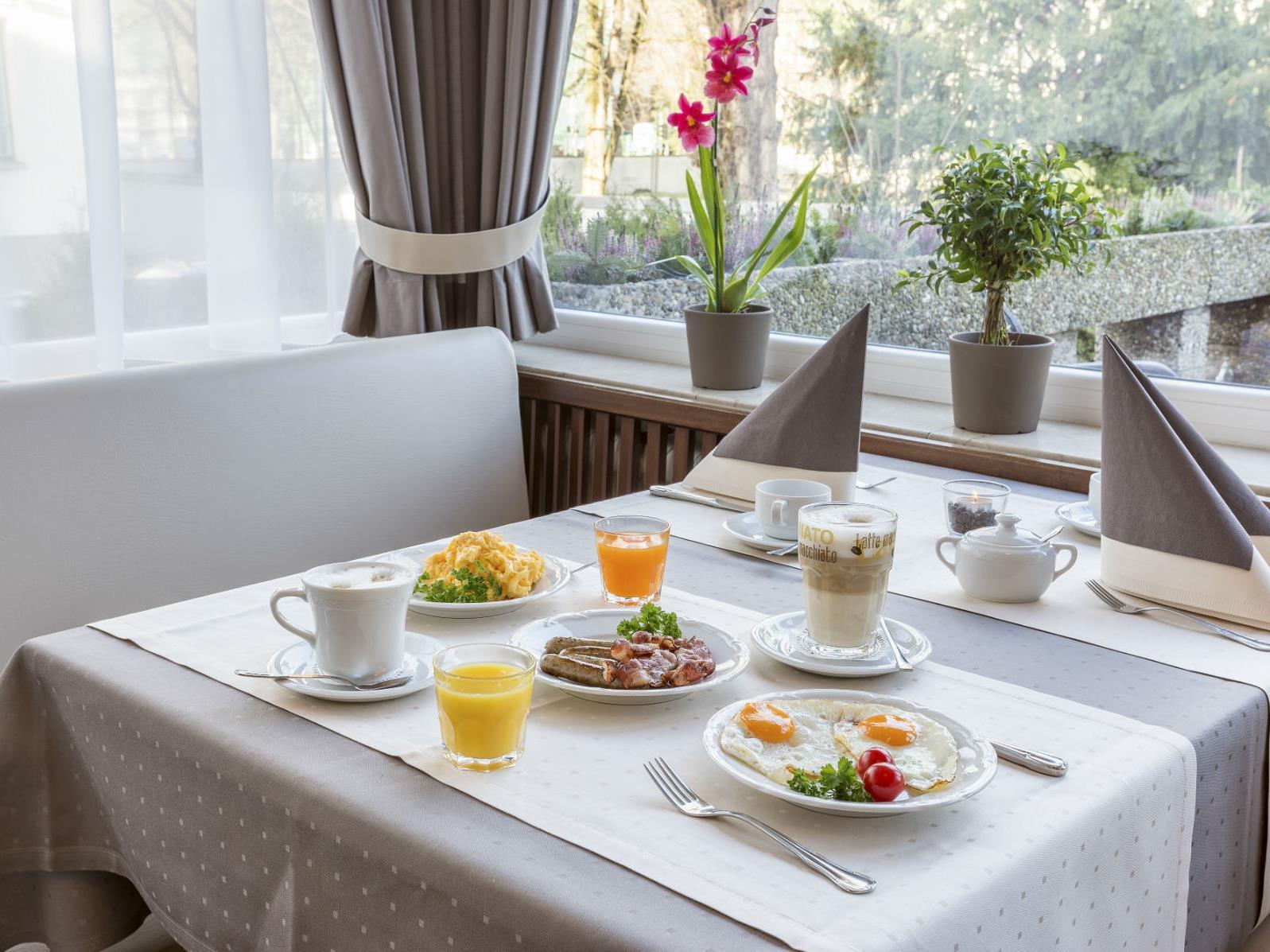 ヴィラ ヴェストエント ホテル アン デア メッセ 写真