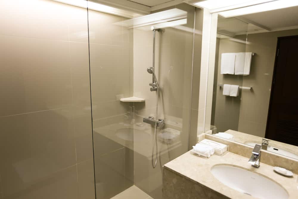 インペリアル ホテル アンド コンベンション センター コラート 写真