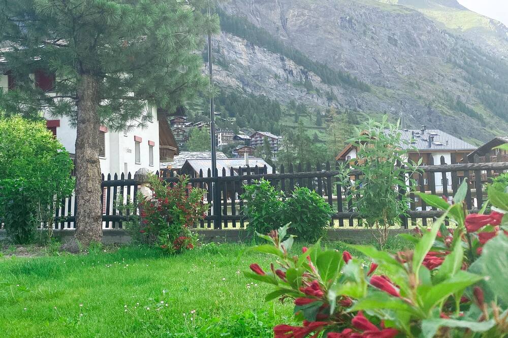 ホテル アドニス 写真