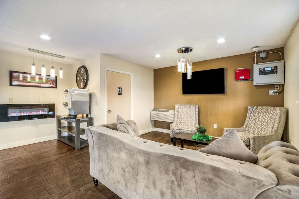 クオリティ イン コロンビア エアポート 写真