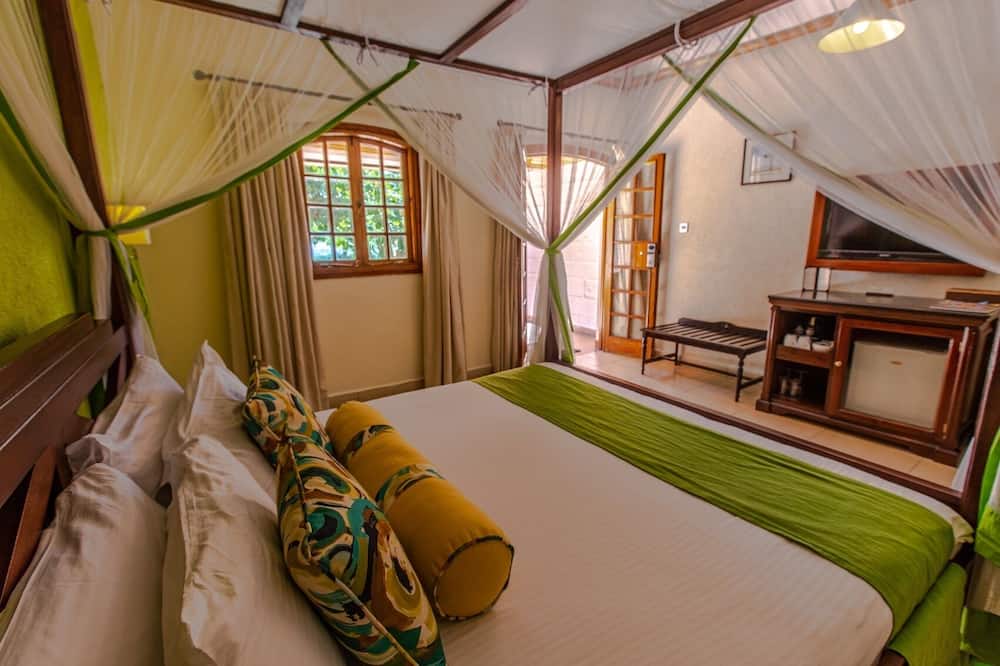 レイク ナイバシャ カントリー クラブ 写真