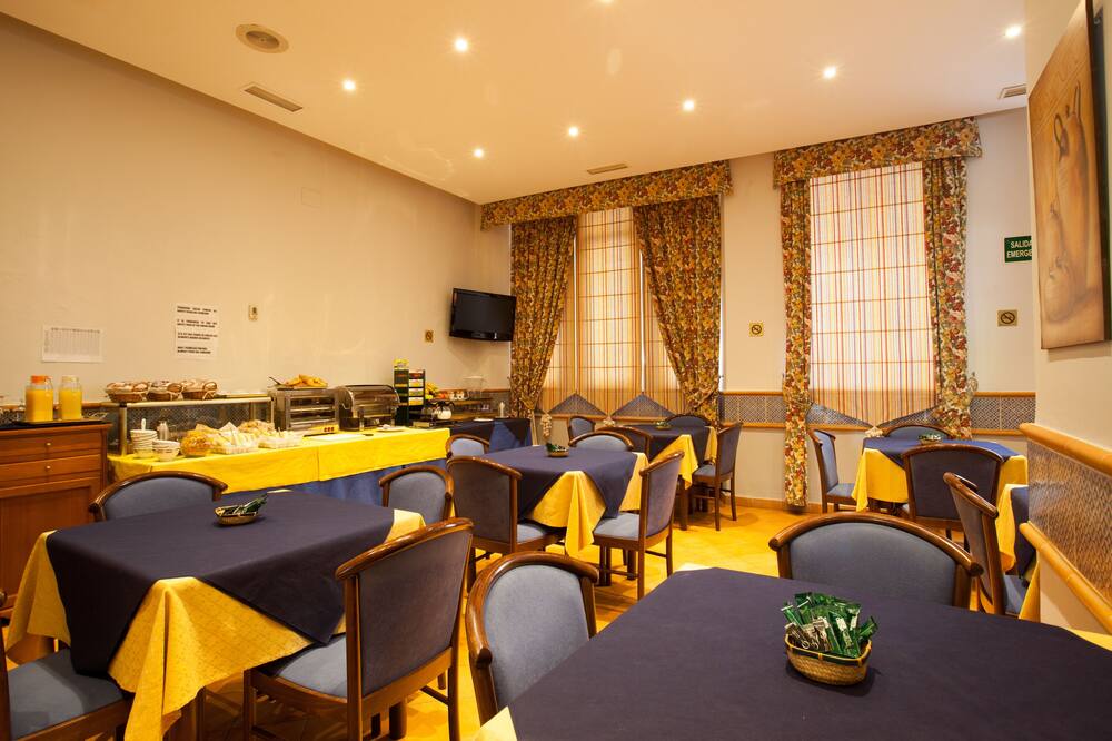 ホテル ドン パコ 写真