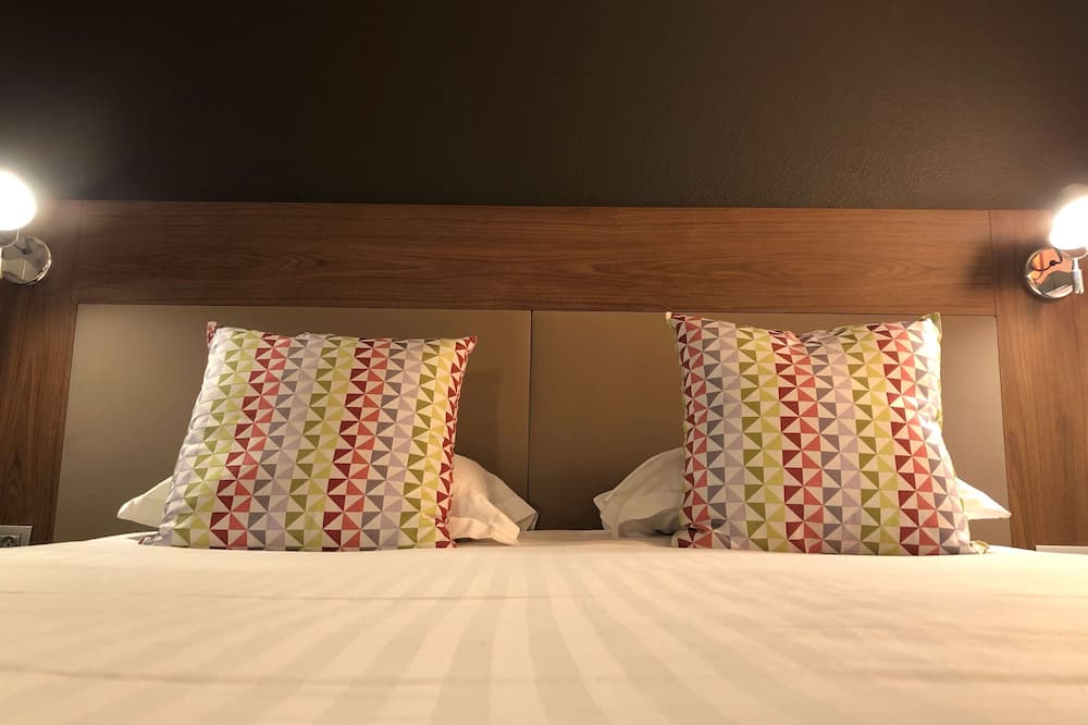 ホテル カンパニール シャルトル サントル 写真