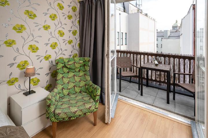 ニュー タウン アップル アパートメンツ 写真