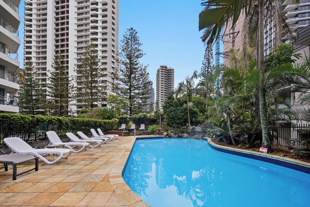 バロンネット ホリティ アパートメンツ 写真