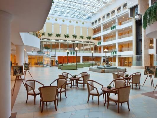 Saint George Hotel 写真