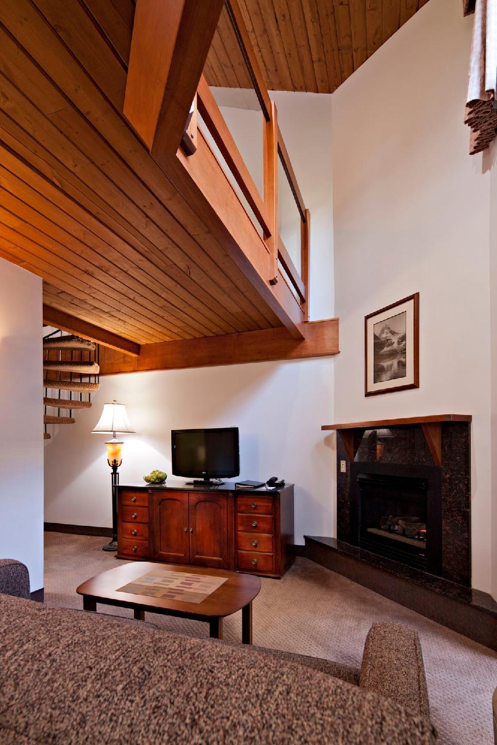 チャールトンズ バンフ 写真