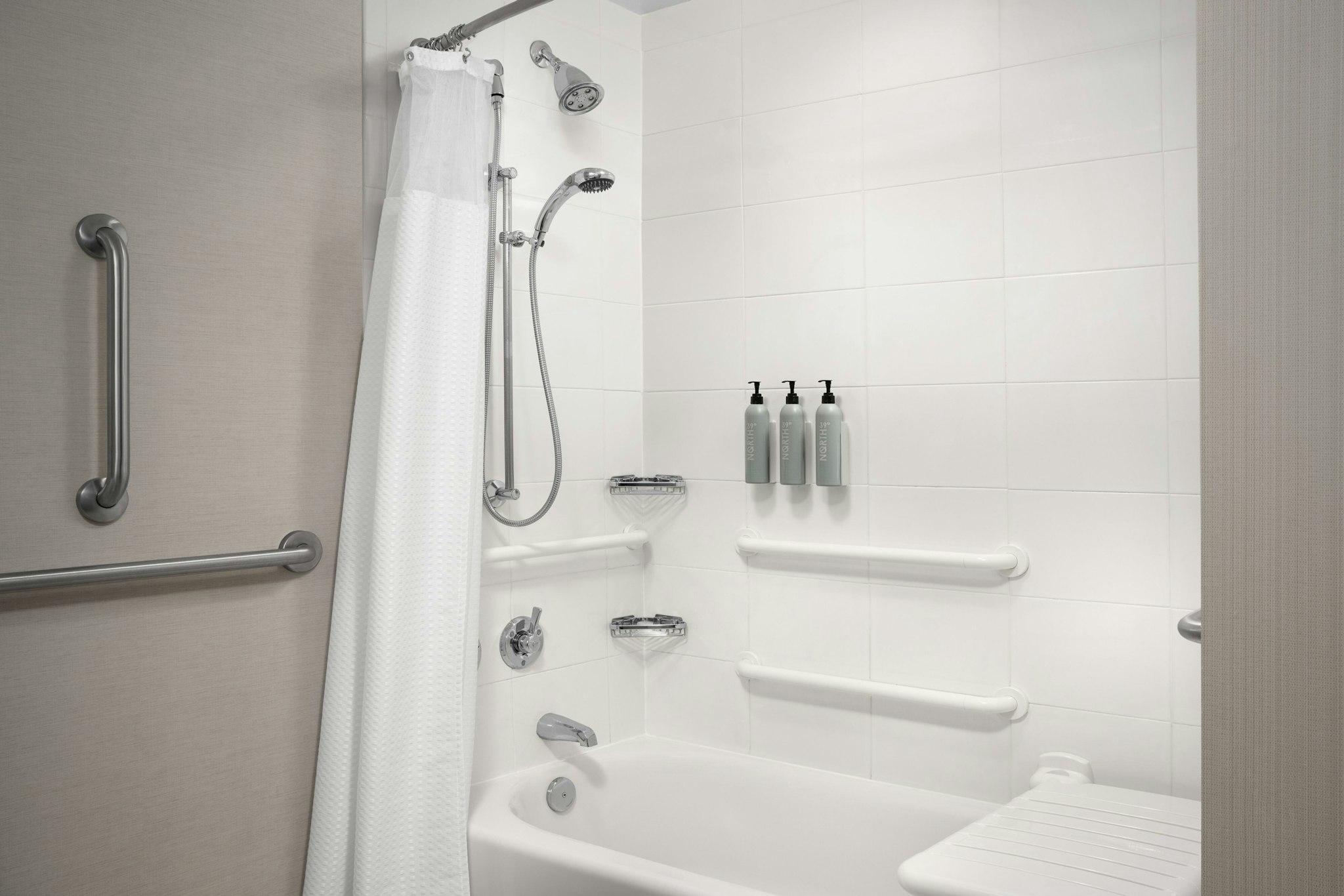 Courtyard by Marriott Philadelphia Bensalem 写真