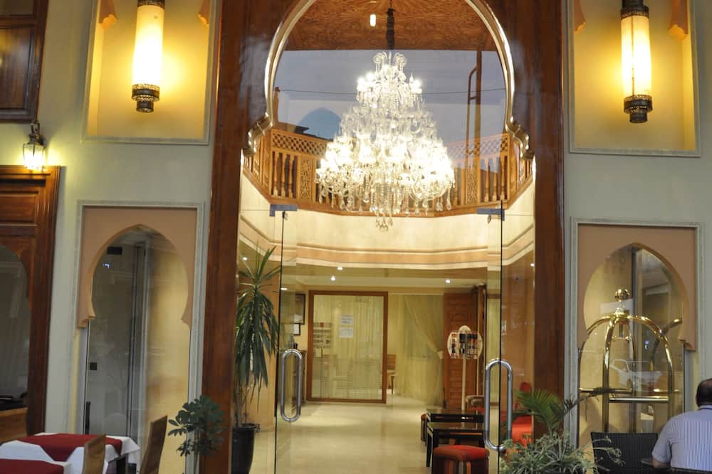 ホテル モント ギリーズ 写真