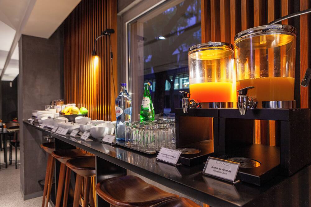 アルティス プライム ホテル 写真