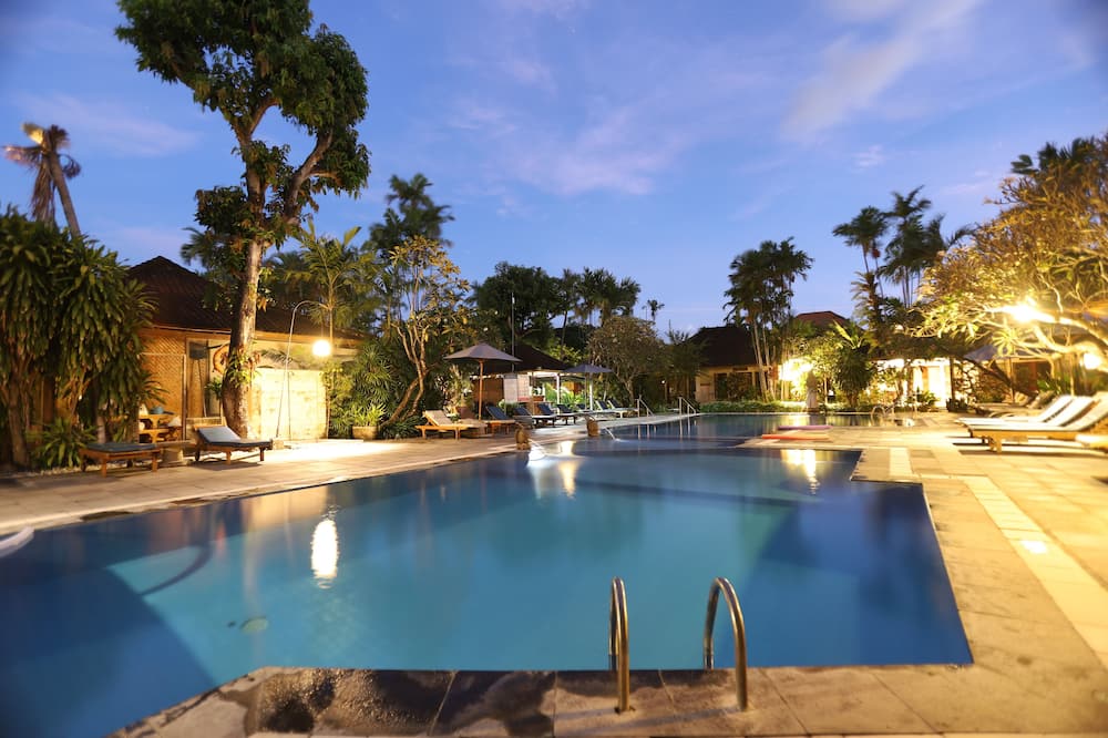 ブミ アユ ホテル 写真