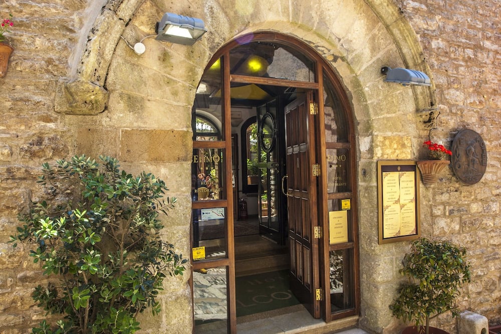 ホテル エリモ 写真