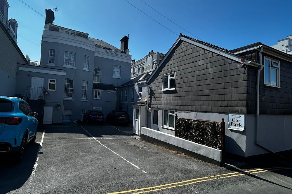 Imperial Plymouth 写真