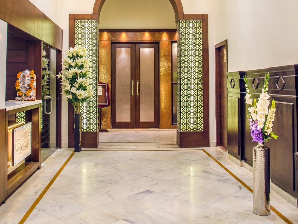 ホテル アビナンダン 写真