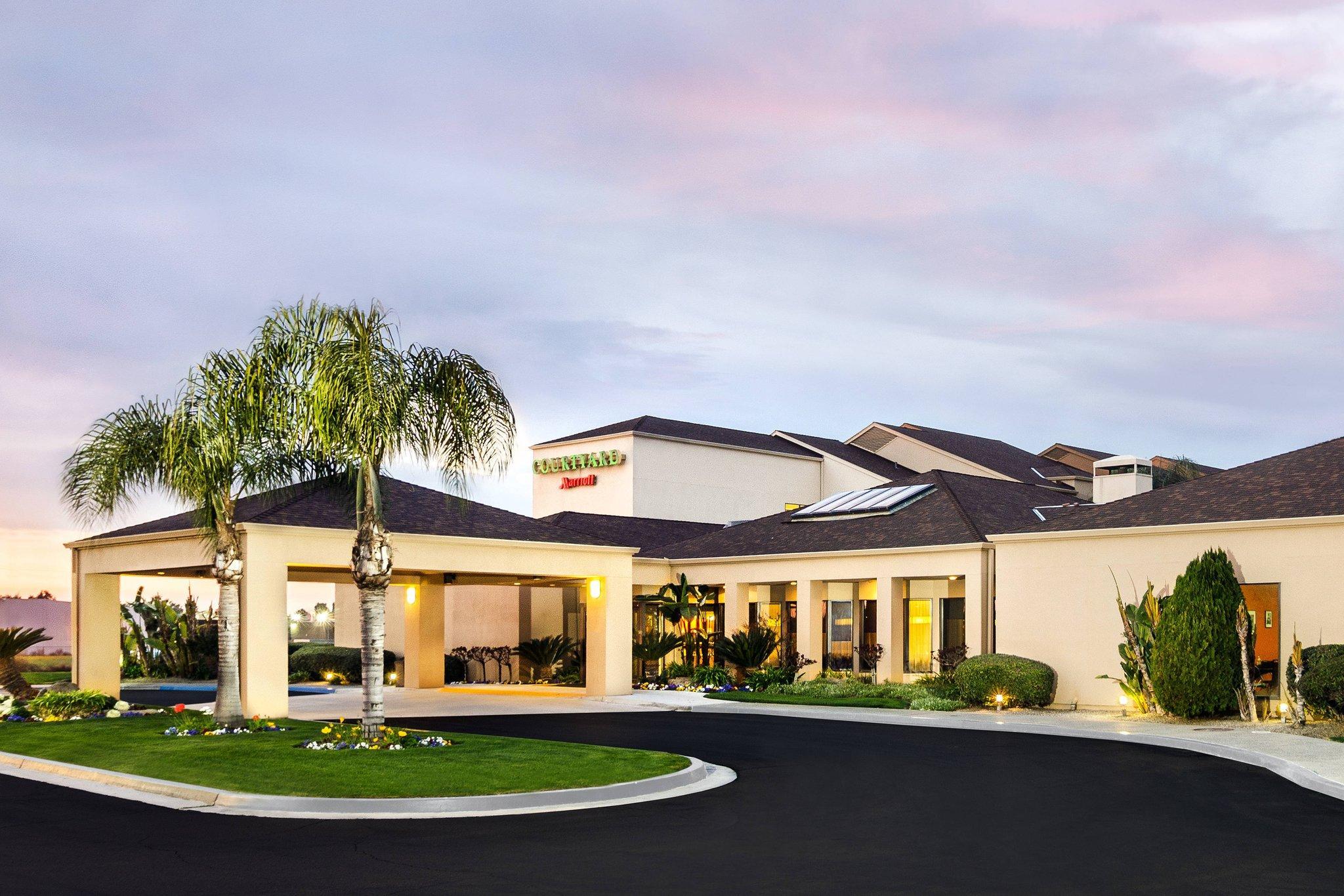 Courtyard by Marriott Fresno 写真