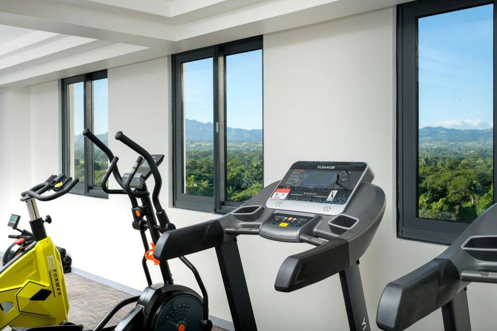 ナラギ ホテル 写真