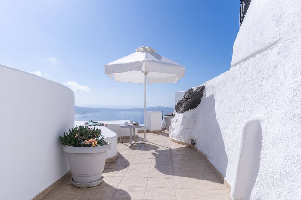 ネフェリ ホームズ - 大人専用 写真