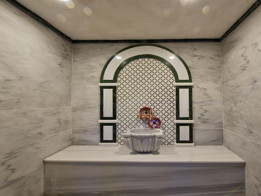 クリスタル ホテル 写真