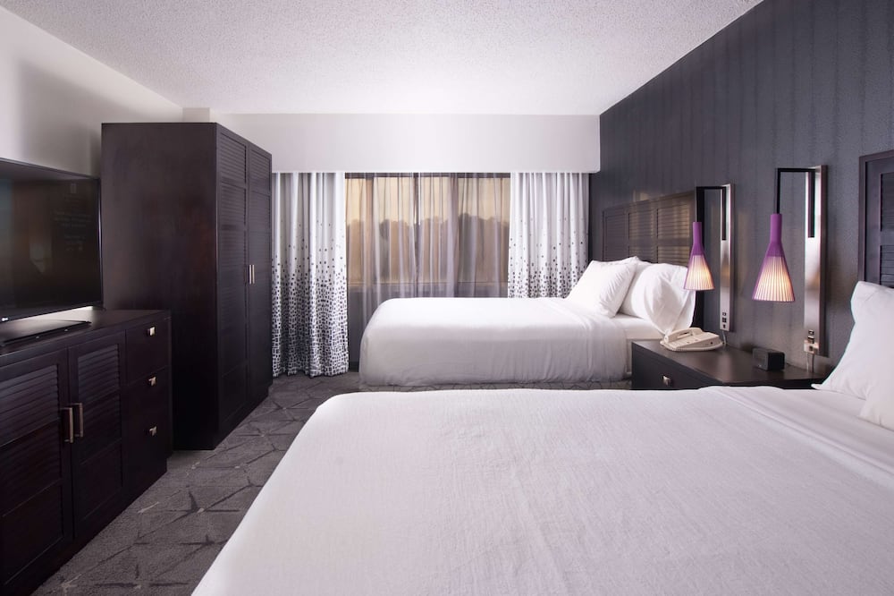 エンバシー スイーツ バイ ヒルトン ラーレイ クラブツリー 写真