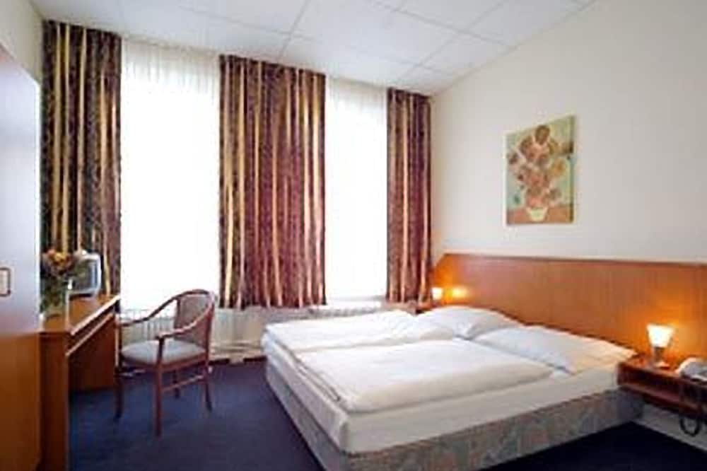 ホテル ターミナル アム ハウフトバーンホフ 写真